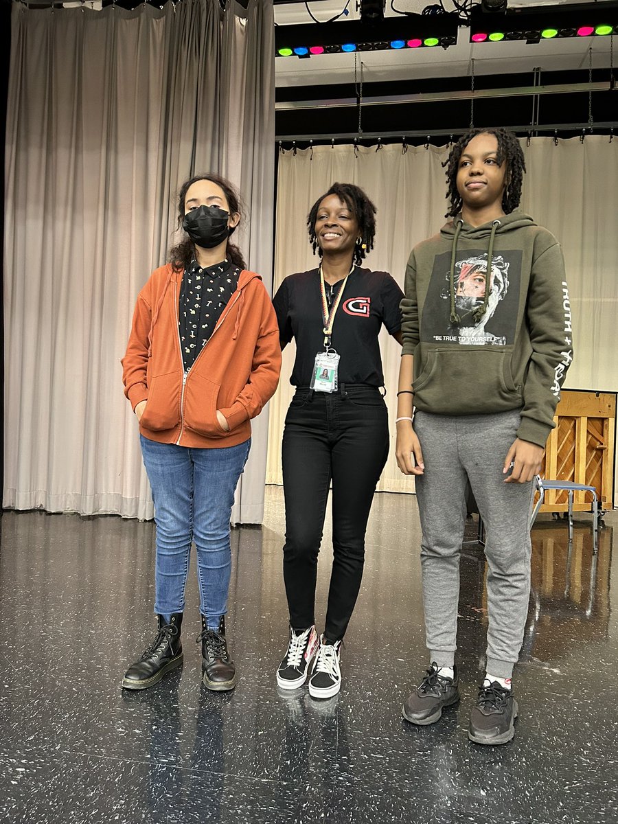 GarrettMSGators's tweet photo. Congratulations Christiana, @GarrettMSGators Spelling Bee Champion, and Brooklynn, runner-up! Thanks Ms. Miller for organizing this year’s spelling bee. https://t.co/A1PPYSyRc0