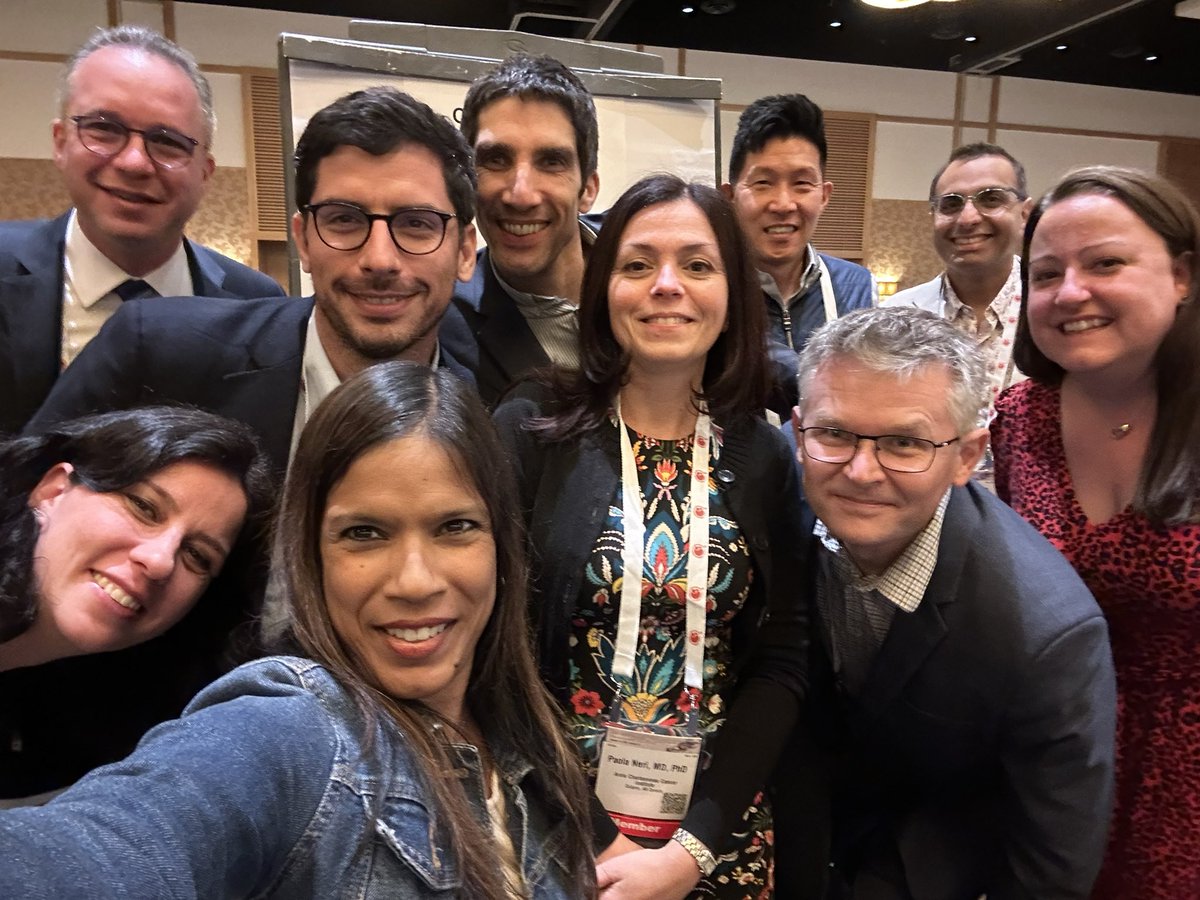 My swan song meeting as plasma cell sci committee chair! 😔 Thank you to @ASH_hematology for an inspiring 5 years! Take it away Paola! @FrancescoMaura4 @DavidJChungMD @PedalheadPHX @_DrCP #mmsm #ASH23