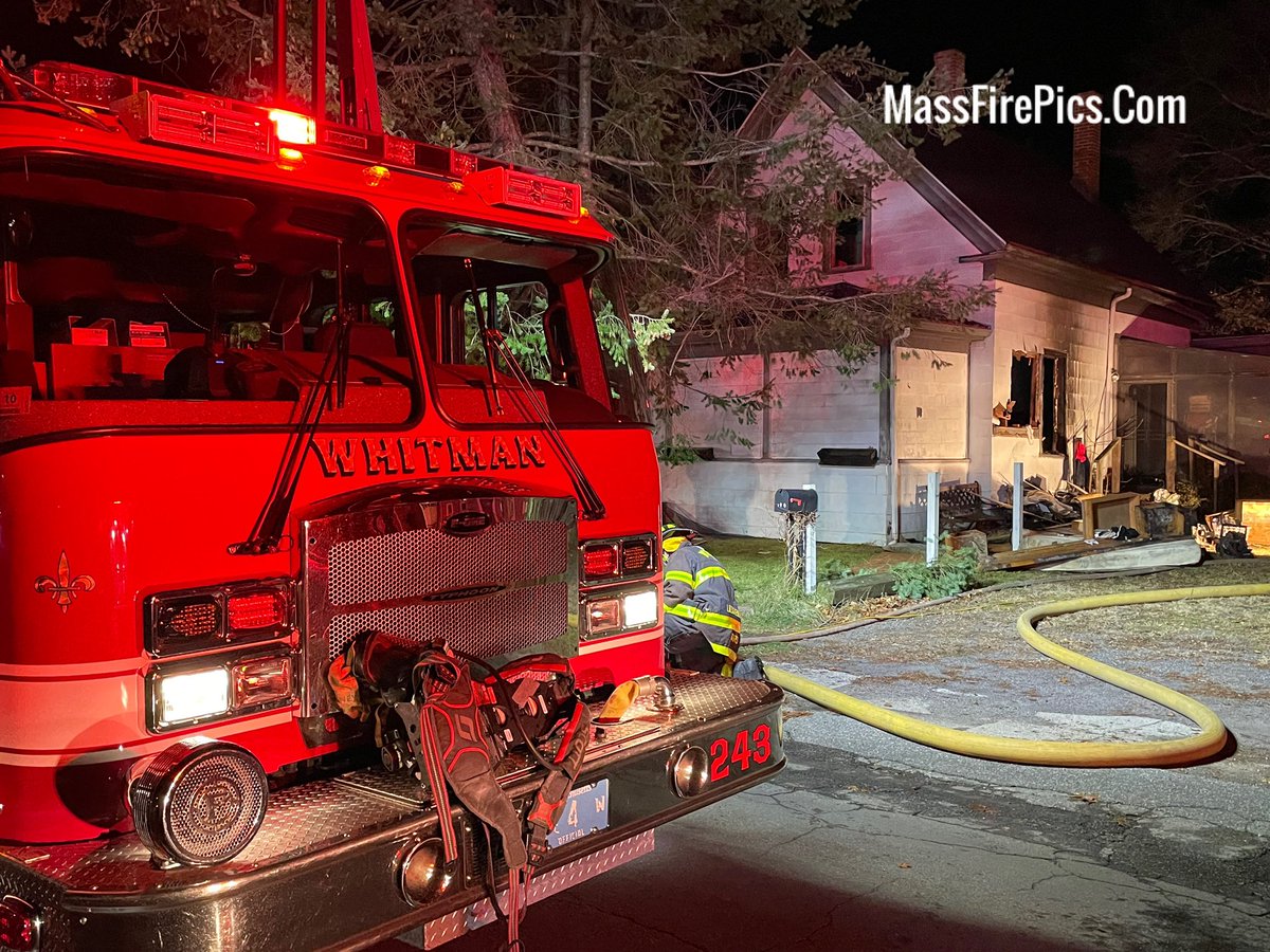 Stewie (@massfirepics) on Twitter photo WF Whitman Ma. 135 Glen Street. Fire in a 1.5 story wood frame house. (1) occupant transported to Hospital.
<a href="/WhitmanFire1769/">Whitman Firefighters</a> <a href="/WhitmanFire/">Whitman Fire-Rescue</a> WF Whitman Ma. 135 Glen Street. Fire in a 1.5 story wood frame house. (1) occupant transported to Hospital.
<a href="/WhitmanFire1769/">Whitman Firefighters</a> <a href="/WhitmanFire/">Whitman Fire-Rescue</a>