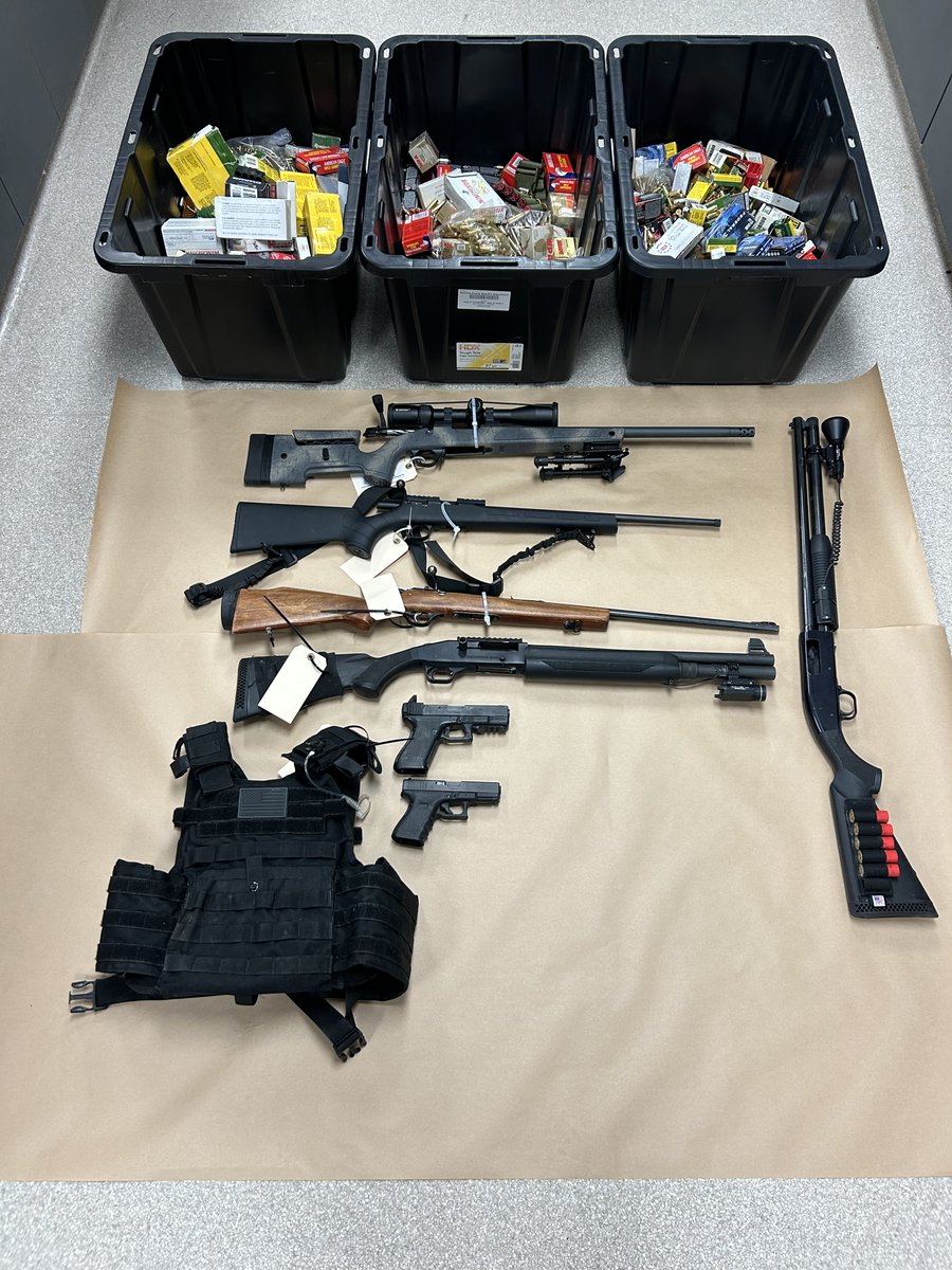 Man prohibited from having guns arrested with 7 guns and thousands of rounds of ammunition. Clint Mitchell, 64, Santa Rosa, is in custody on $130,000 bail. Details: rb.gy/fz26j8