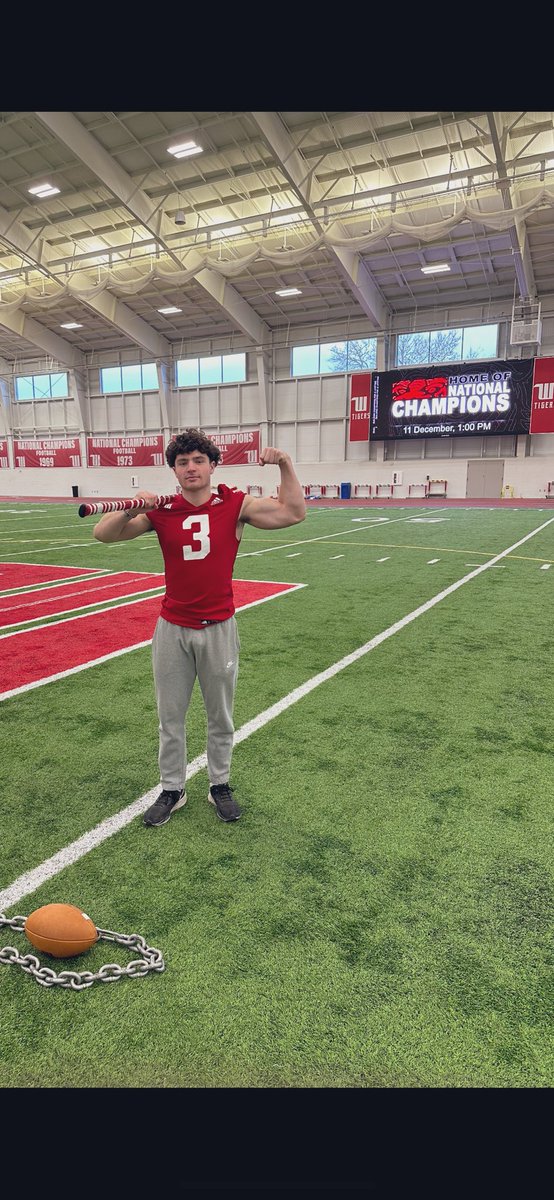 Landon Fellenstein (@landonf101) on Twitter photo Thank you Coach <a href="/rocanthony_/">Rocky Zingale</a> and Coach <a href="/JimCollins_FB/">Jim Collins</a> for having me out today. Very nice campus and facilities. @showcaseneohsfb @MarkPerezK10 <a href="/AmherstFootball/">Amherst Football</a> Thank you Coach <a href="/rocanthony_/">Rocky Zingale</a> and Coach <a href="/JimCollins_FB/">Jim Collins</a> for having me out today. Very nice campus and facilities. @showcaseneohsfb @MarkPerezK10 <a href="/AmherstFootball/">Amherst Football</a>