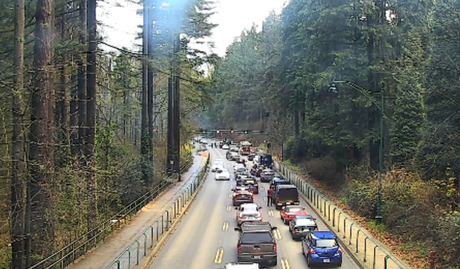 ⛔UPDATE - #BCHwy99 #StanleyParkCauseway Closed in both directions due to vehicle incident. Expect delays due to heavy congestion. drivebc.ca/mobile/pub/eve… #Vancouver #WestVan #NorthVan #LionsGateBridge