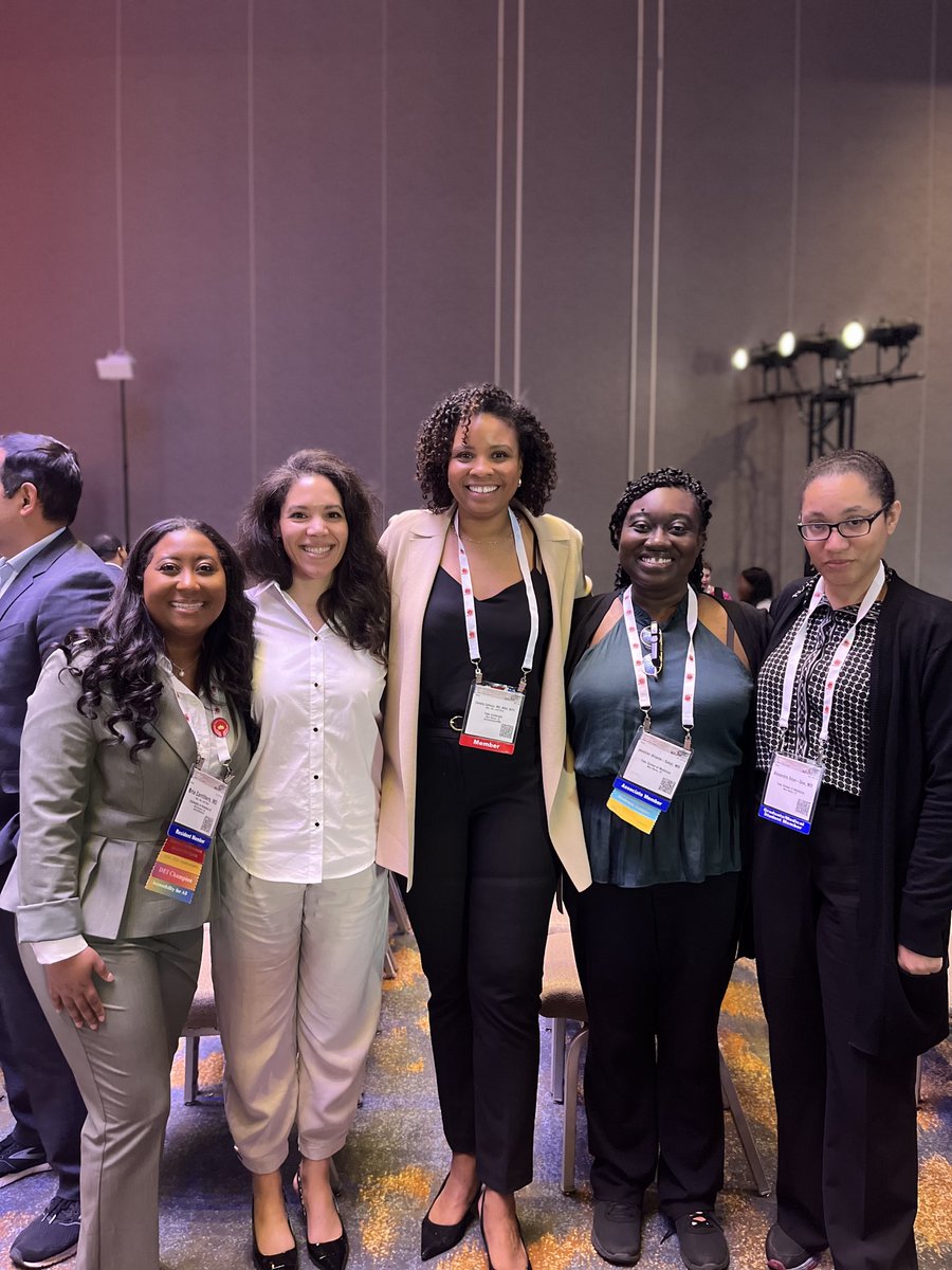 So inspired by these incredible visionaries in Hematology representing Yale at ASH! Their work is shaping the future of the field. @lifewithdrbria @LaylaDoren1 @cececalhounMD @ASH_hematology #WomeninHematology #ASH23