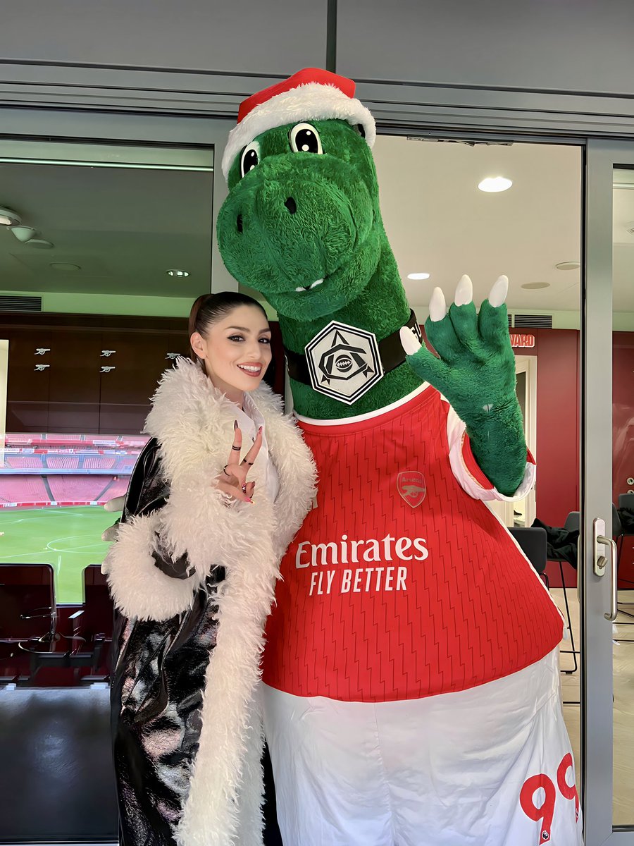 Arsenal vs Chelsea Women’s Super League It was incredible to to watch the Arsenal Women's football team win on home ground in the Executive Box presented by @SobhaRealtyRO! ⚽️🔴⚪️ #ArsenalxSobha #TheArtOfTheDetail #SobhaRealty