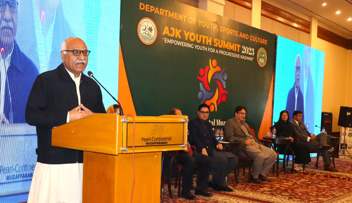 Delighted to be part of AJK Youth Summit in Muzaffarabad to share insights on the power of social enterprise. Inspired by the passion and ideas of young entrepreneurs & leaders. Let's continue to innovate & drive positive change! 

#AJKYouthSummit #SocialEnterprise #Akhuwat