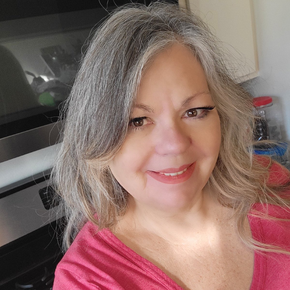 Embracing my grey hair. I'm thinking of cutting it soon. It is super long in the back. This is my second time completely transitioning to grey. I guess I missed it. So freeing ! #proage #silversister #weightlossover50 #vsgover50