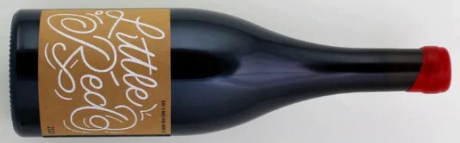 I followed the instructions and served this slightly chilled - who says you can't drink red wine in summer? A juicy red fruit with a fine spritz, this is calling out for a charcuterie board or a pulled pork roll. buff.ly/3REZ0CG