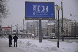 BaddCompani's tweet photo. Interesting

As we get word that Navalny is not where he was, and no one seems to know where these billboards show up in Russia.

They are done by Russia Without Putin and have been done by Navalny's Org. https://t.co/98CahnrqEx