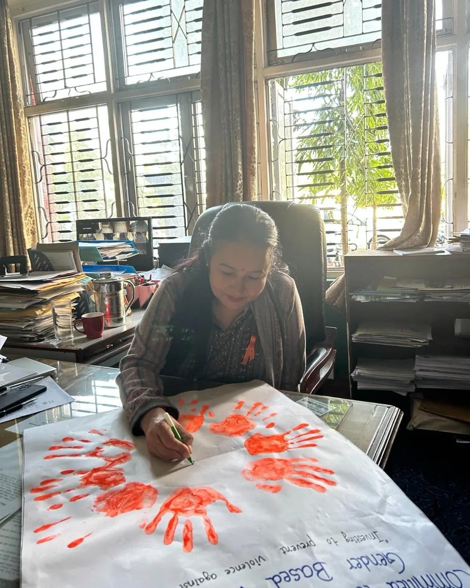 On 28th November, our Provincial Youth Volunteers of Gandaki organized a Commitment Signing Program on the occasion of 16 Days of Activism at School of Health and Allied Sciences(SHAS), Pokhara University. 🤝🌐
#16daysofactivism #endgbv #youthvolunteers