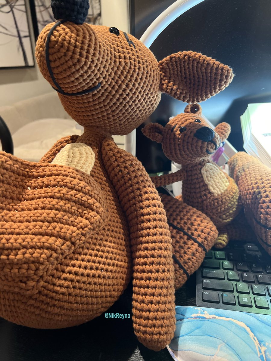 Making Baby Roo was another more immediate gratification 😊 Mama Pouch attached.. feet details added on ✅ *sigh* sewing such big parts together just isn’t as fun as the repetitive, calming crocheting parts 🙃

#slowlycomingtogether #crochetnewbie #crochetprojects #adhdtherapy