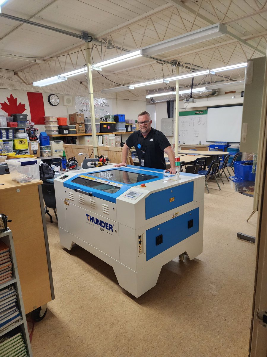 davidncrowell's tweet image. It&apos;s finally here! Our &quot;weapon of mass production&quot; has arrived. Thanks to grants from @SPSFyxe and @StoonPubSchools and prize money from @PublicSchoolsSK&apos;s Student Citizenship Award, we now have a heavy duty production laser system to help manufacture items for @SPSinterSTELLAR
