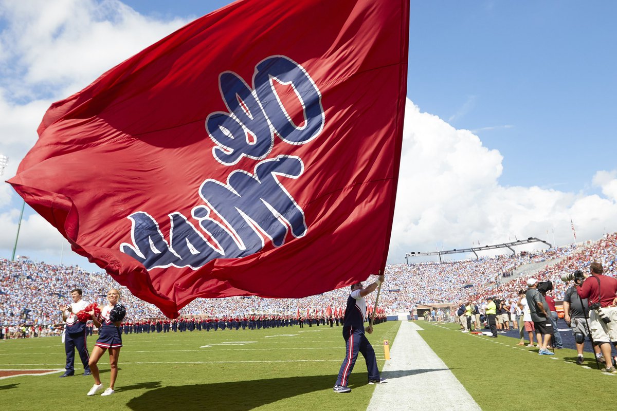 CarruthersSmok1's tweet photo. Excited to visit Ole Miss this weekend! @Lane_Kiffin #PortalKing

#HottyToddy | #BuildTheCulture https://t.co/VHwgBHjLUb