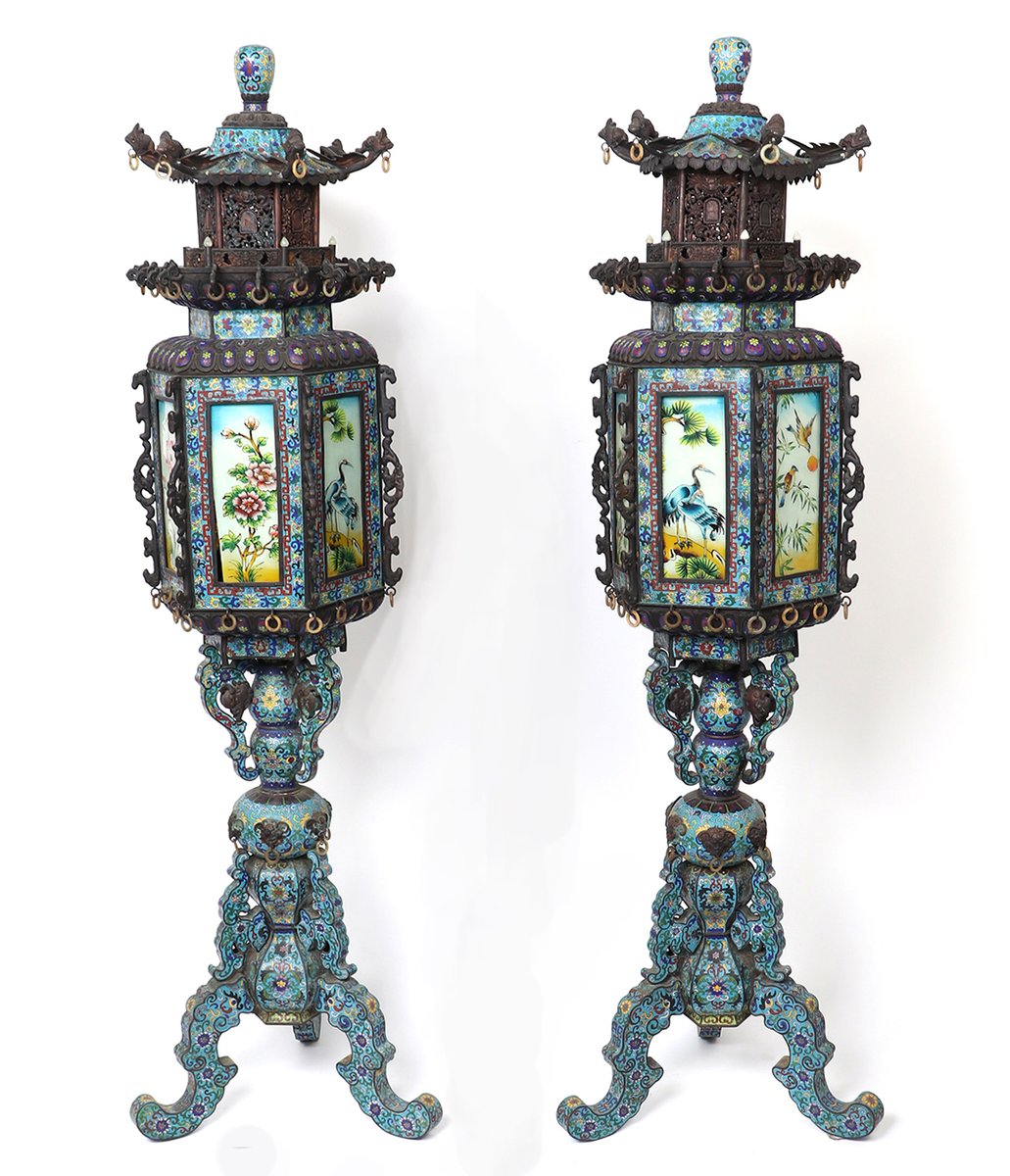 #cloissone #Chinese #vintage #lanterns

Our variety sale begins at 10am PT tomorrow 12/12 - you won't want to miss the opportunity to bid on something unique for the loved ones in your life!
liveauctioneers.com/auctioneer/485…