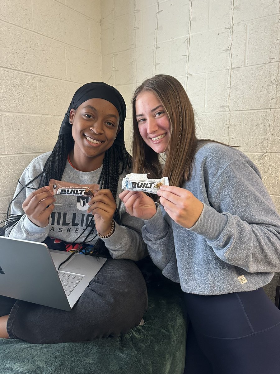 hands down the best protein bar. my friends agree😋
It’s literally a protein packed candy bar 

Use my code: TESS4 to get a discount on your next order!! 
#builtathlete <a href="/Built_Bar/">BUILT</a> 

built.com/?baapp=TESS4