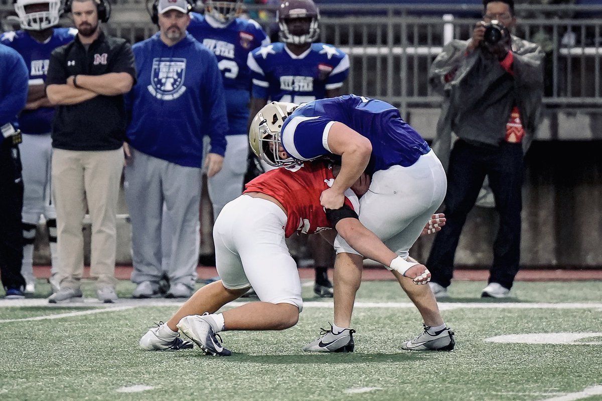 MarkhamWilliam3's tweet photo. Had a lot of fun playing my last high school game ever. Thanks for the opportunity @AZOLibertyBowl. 
@Coach_TDMiller @tigersarlington 
@CSmithScout @_CoachBussey @coach_nelson83 https://t.co/AN5h9AxZ8Y