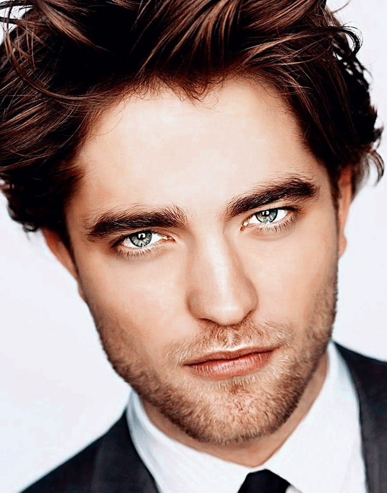 Seriously, his eyes are hypnotizing!