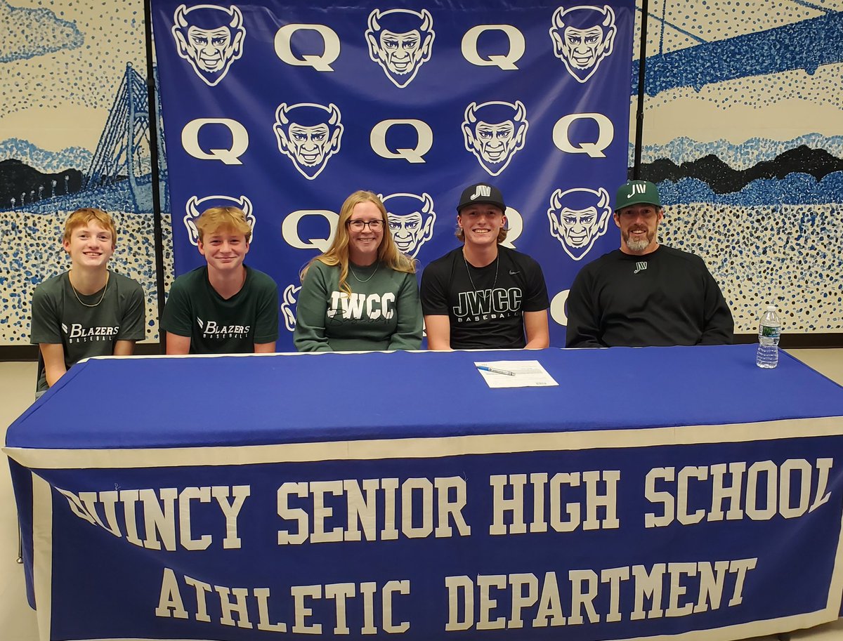 Jansen Lawson has committed to play baseball at John Wood Community College next year!  Congratulations Jansen!