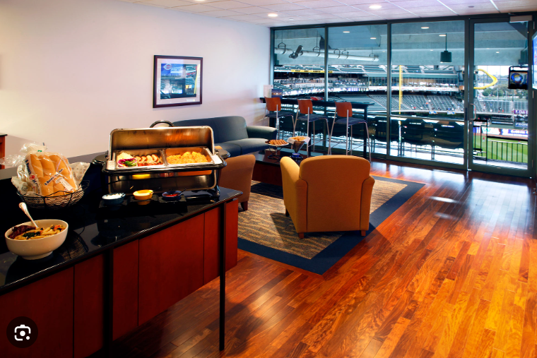 Get your bids in before Dec. 14 for 2023 SE WI PR Palooza auction! You can’t win if you don’t bid. A Brewers’ Suite, fine dining in Lake Country, a family day at Discovery World! Bid now! tinyurl.com/25v9ekat