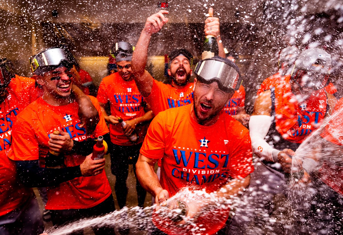 astros tweet picture