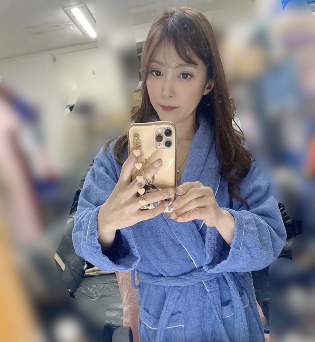 休憩ちう😊 https://t.co/anZCyLBNXA<a href="/tag/%E9%80%B1%E9%96%93%E5%AE%9F%E8%A9%B1"class="tags"><span>#週間実話</span></a>