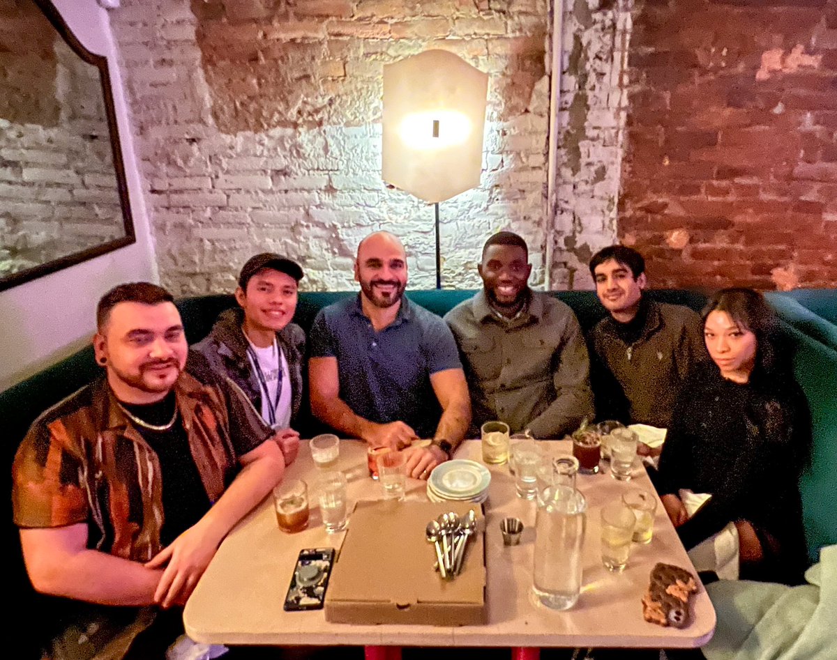 The Drivas lab does dinner 🧬 😍 🍕