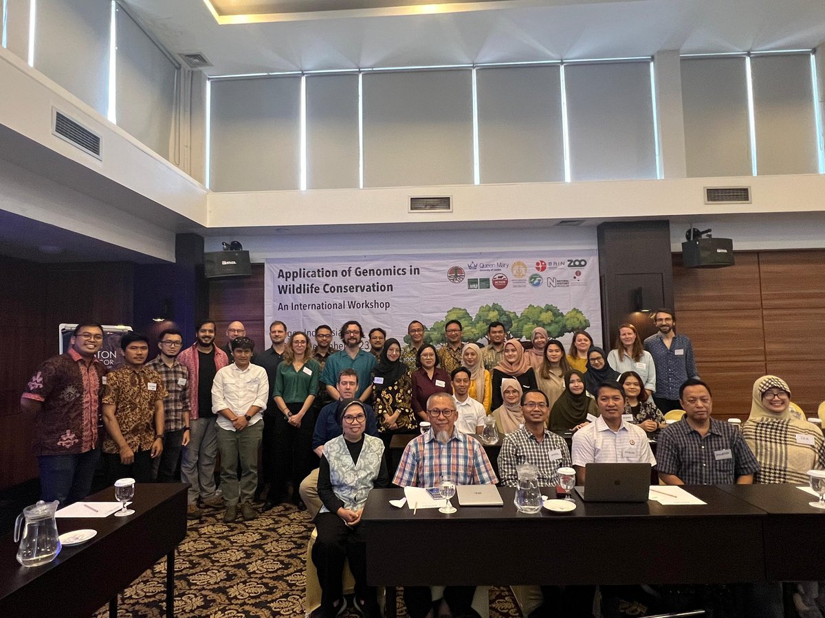 Excited to teach at the 'Application of #genomics in #wildlife #conservation' workshop in Bogor, #Indonesia with @sagitaninta, @RosieDrink and @HellerRasmus. All participants survived the first day. Four more to go. @PopGenDK @UCPH_Research @brin_indonesia @univ_indonesia