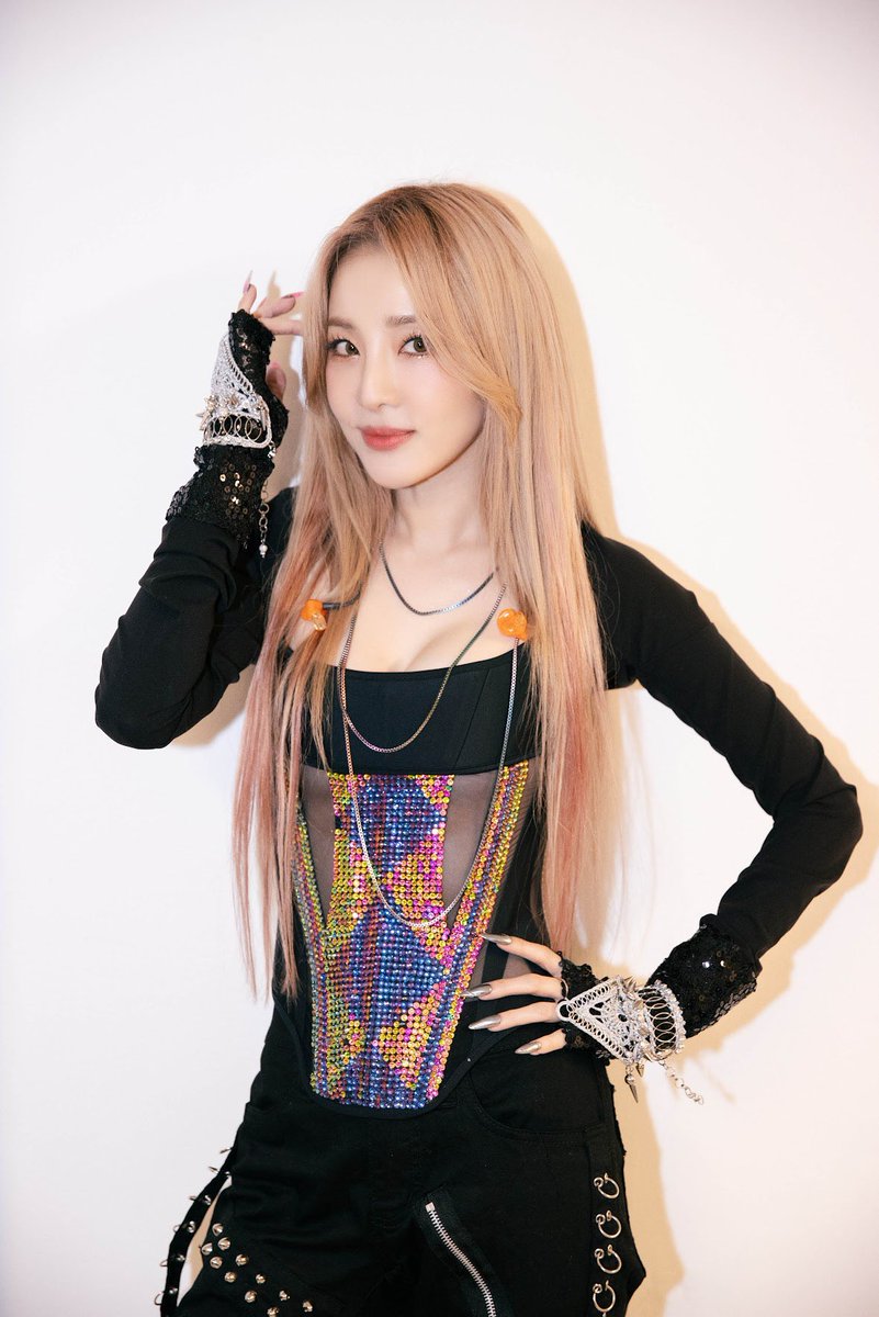 krungy21 tweet picture