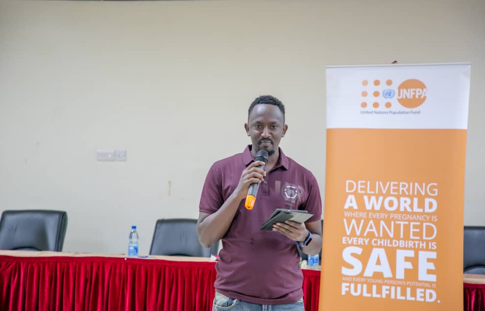 bakerjumba1's tweet photo. Today @UNFPAUganda and CSO partners convened with young people, religious leaders, and stakeholders in an intergenerational discussion to prevent intersectional crises of GBV, teenage pregnancies and HIV among young people.
#IntergenerationalDialogue23 https://t.co/KmRdgoOOHt