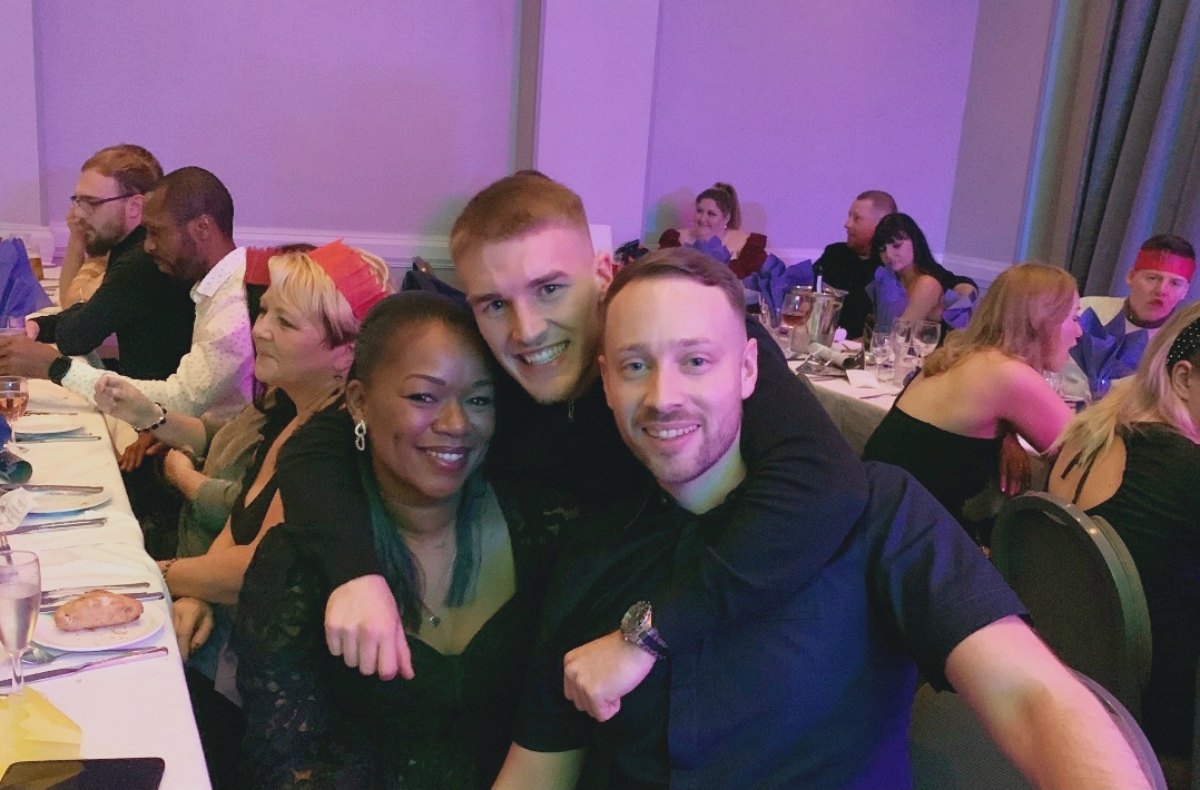 Howsons tweet media