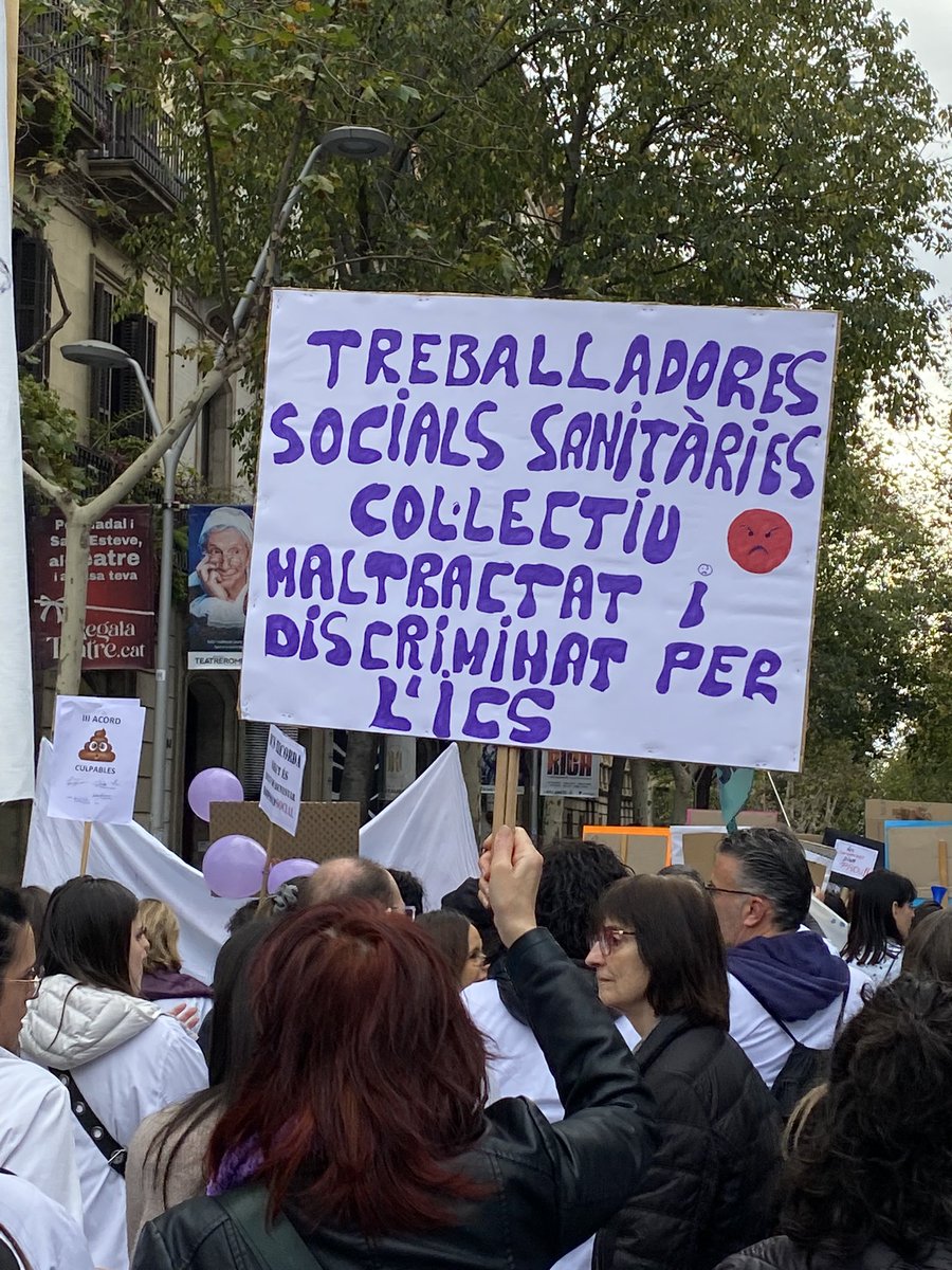 aragones_rosa's tweet image. Per una #AtencióPrimaria digna i de qualitat amb reconeixement de totes les professionals, perquè #Som1equip, anem a la vaga, sortim als carrers
#Somimprescindibles #NoAl3Acord #InfermeresDiemProu 
#GISDiemProu #GISEnLluita #TECAIDiemProu
#TCAISPelsNostresDrets