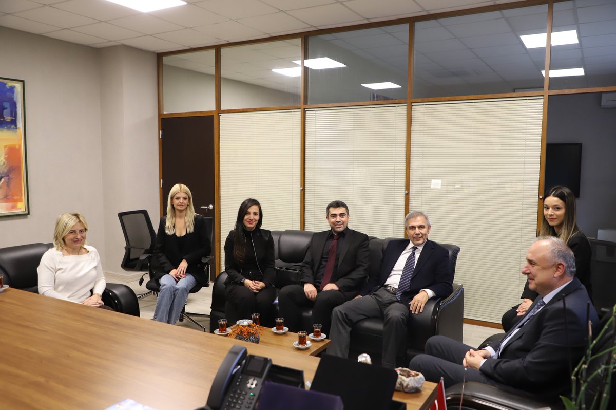 İstanbul Arel Üniversitesi İİBF tweet media