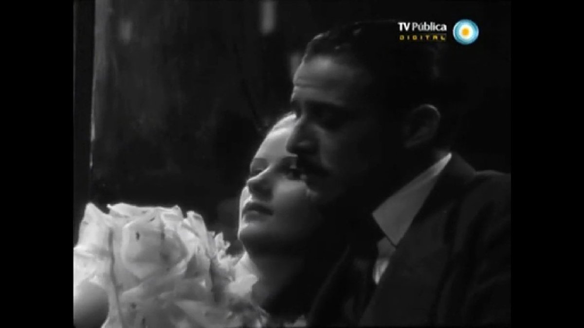 Una película ovni.  La fotografía es de John Alton. 

Escala en la ciudad (Alberto De Zavalia, 1935)