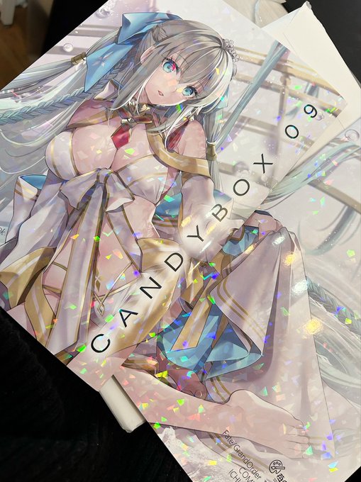 新刊サンプル届いた〜!!!キラッキラ✨ 