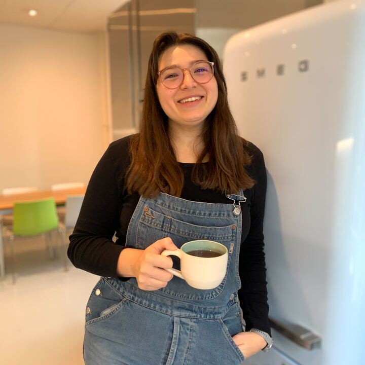 Unser Design Team hat Verstärkung von Chantal bekommen. 💪🔥 In den ersten Tagen hat sie uns bereits mit ihrem guten Auge und einer kräftigen Prise Humor umgehauen. Seid gespannt auf inspirierende Projekte! 🚀 

#welcome #Zeixies #design #UIDesign #Zeixspirit