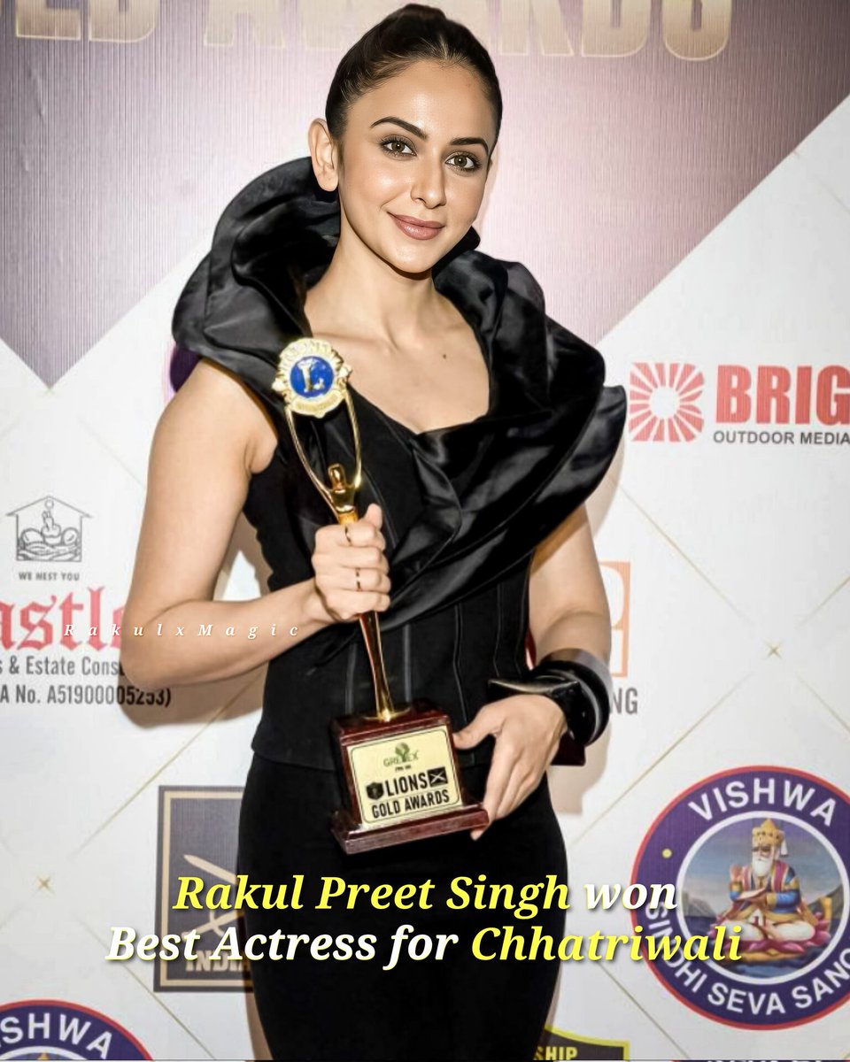 Another Award in the bag for the spectacular #Chhatriwali

Rakul Won Best Actress Award for Chhatriwali!

@Rakulpreet @tejasdeoskar @RonnieScrewvala @RSVPMovies
#RakulPreetSingh