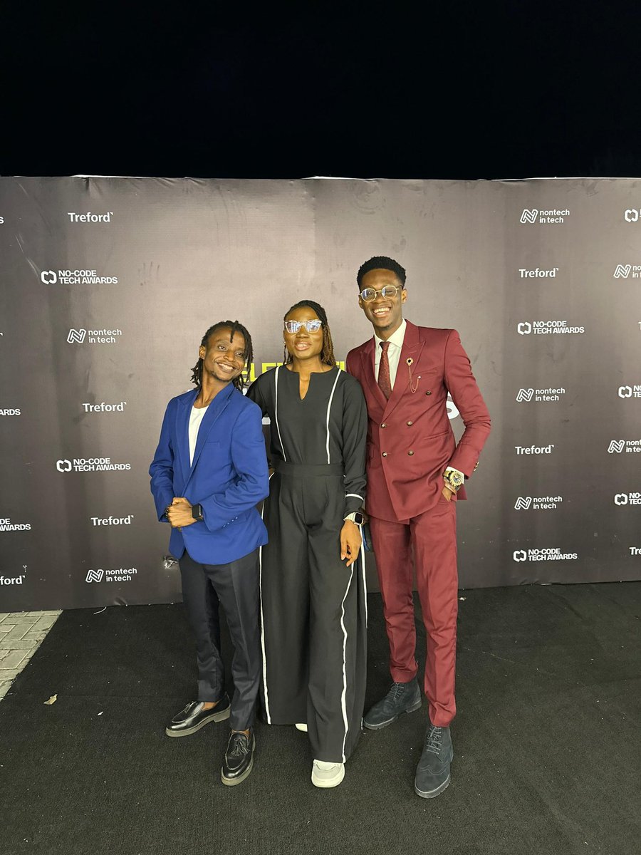 OluwatobiOtun's tweet image. Met some celebrities at the #nocodetechawards 
@bolutifeawakan 
@Oolah_Ola 
It was a pleasure 🚀