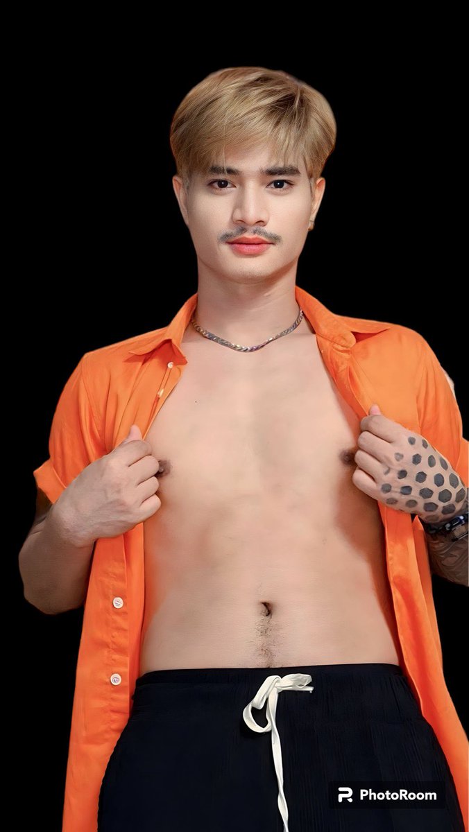 မသနားနဲ့တော့ အသားဖြူလာပီ 😂😂