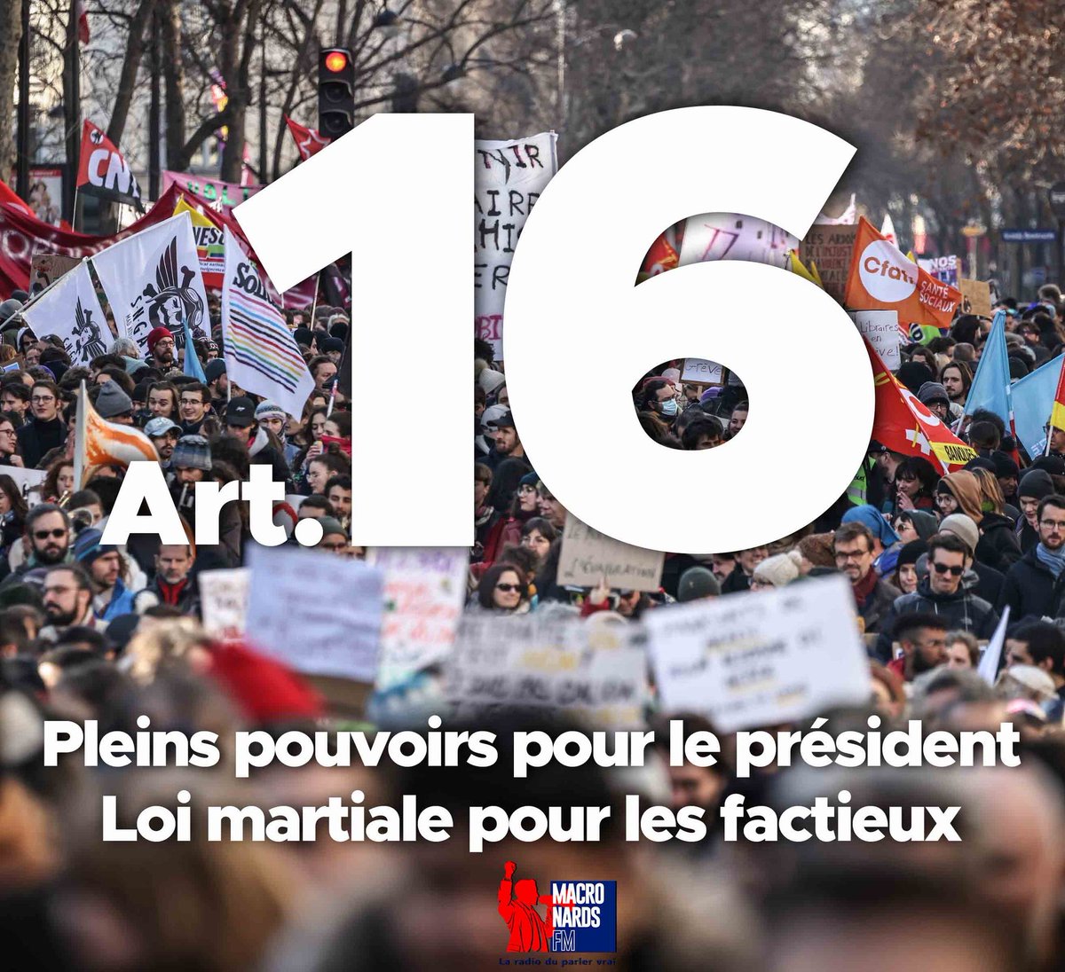 Devant le cirque parlementaire de la #LoiImmigration, il est urgent pour le président Macron d'activer l'article 16 de la constitution et de prendre les pleins pouvoirs. La #MajoriteOffensiveRepublicaine le réclame 💪