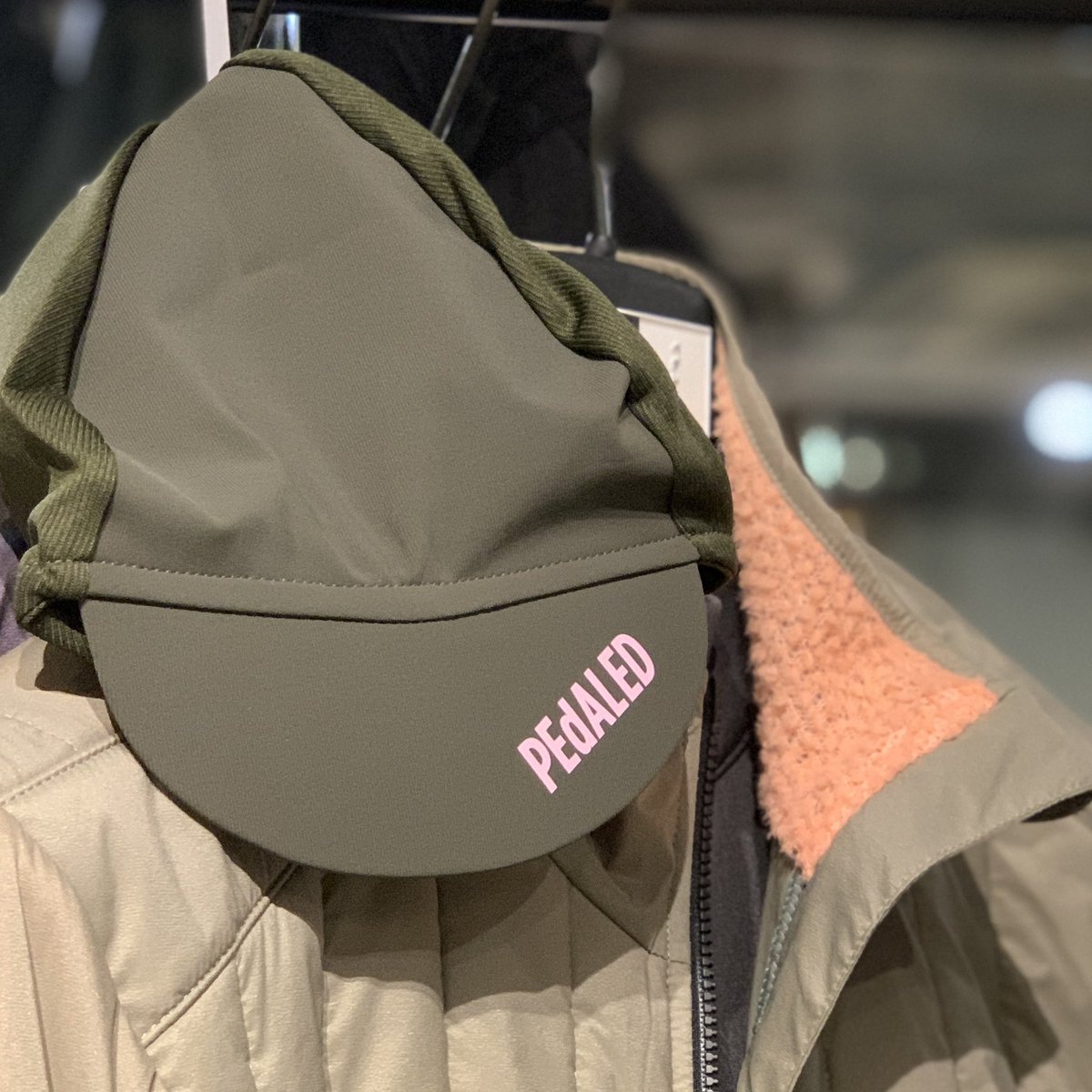 CogTokyo's tweet photo. ウィンターキャップが入荷
PEdALED ELEMENT MERINO CAP
 #PEDALED  
#サイクリングウェア 
#メリノキャップ https://t.co/6UG3qT1yuC