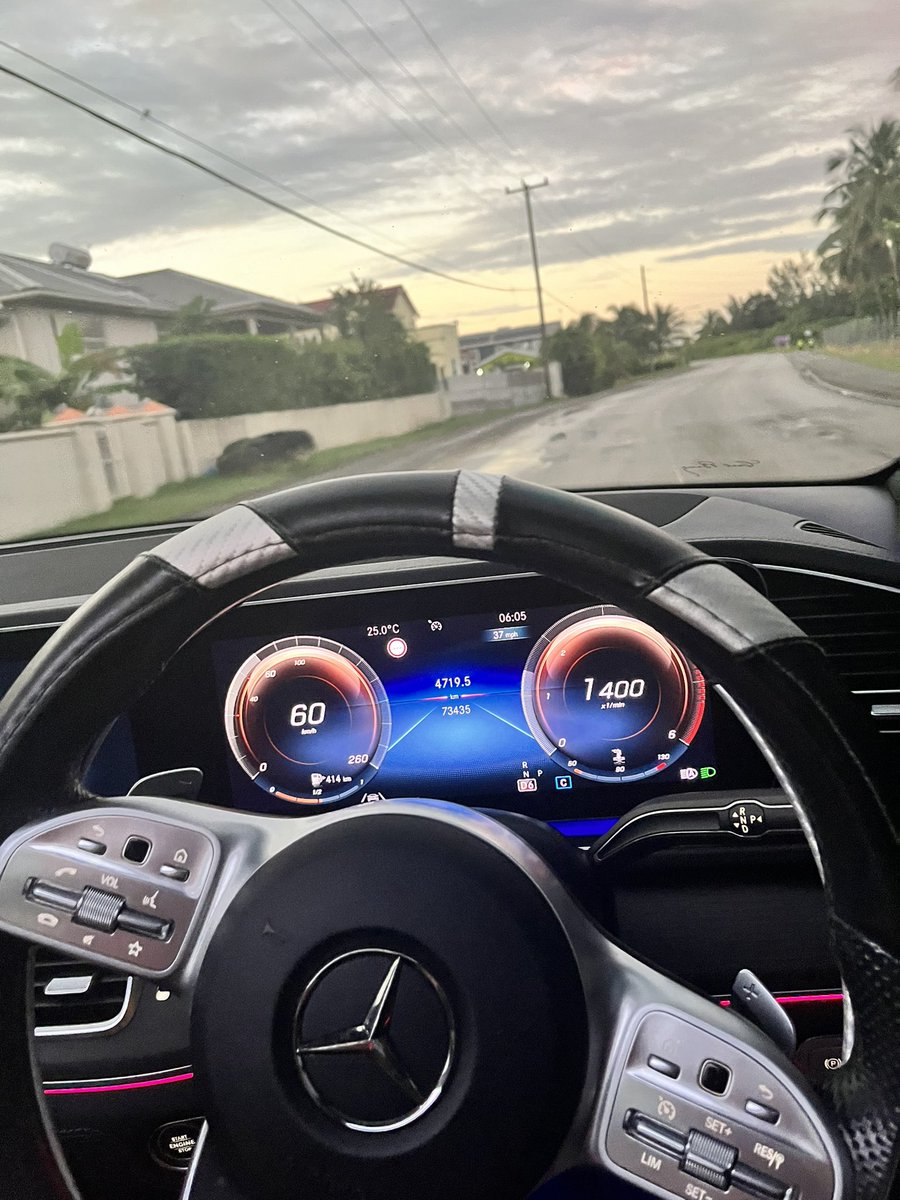 Routine. 6am boxing on the island 🇧🇧