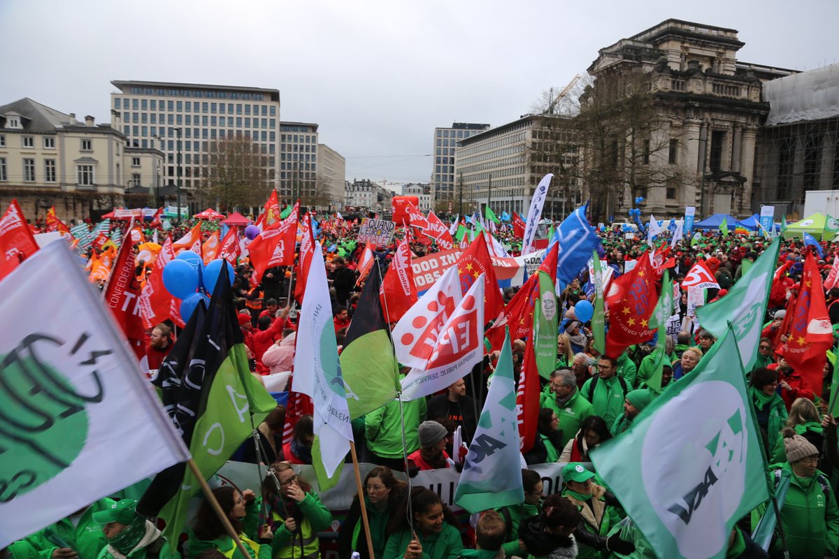 EPSUnions's tweet image. 📍We've touched down at the meeting point in #Brussels, ready to kick off the demo!

📷 We'll be live-tweeting throughout the event, sharing pictures that capture the impressive strength of public service workers.

Stay tuned for updates!

#TogetherAgainstAusterity