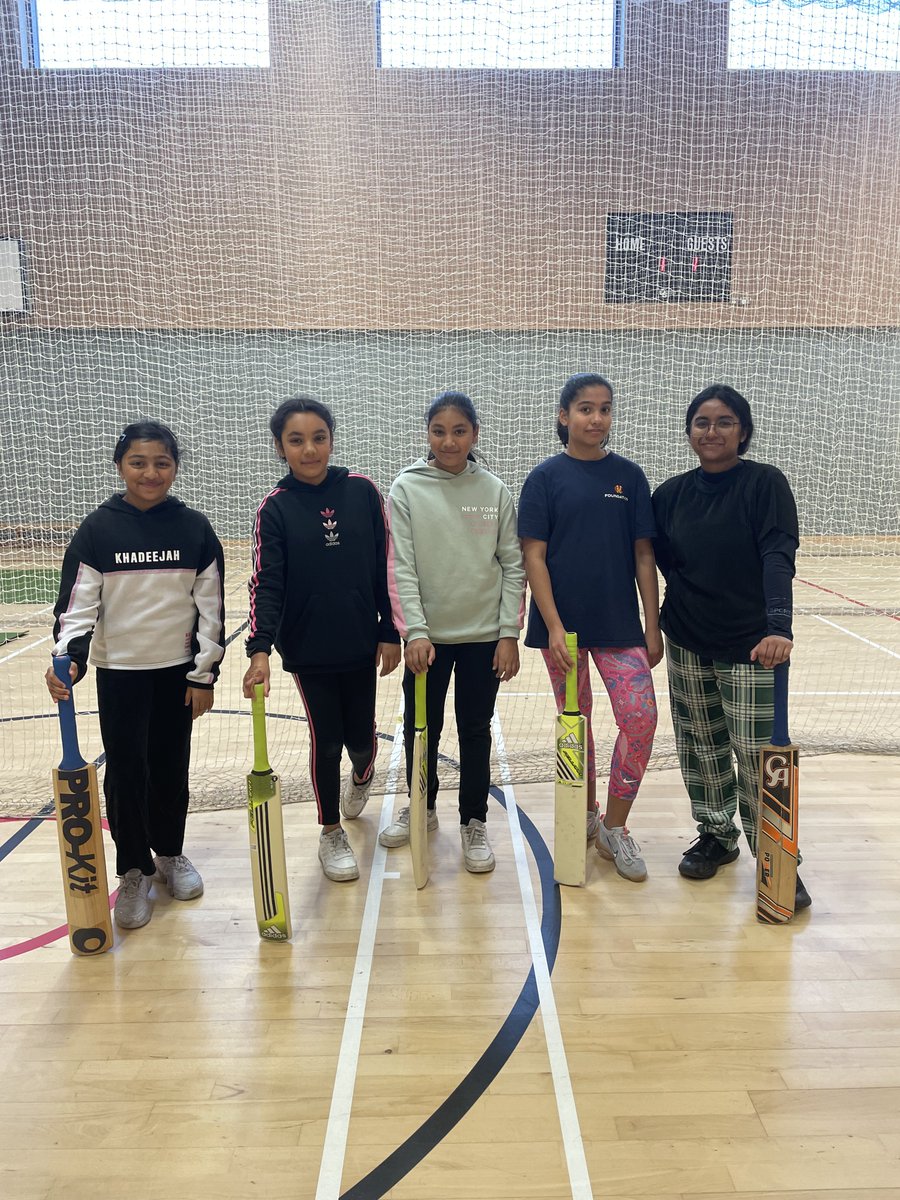 Bridging the gap!💥 Transition to hardball female-only development centres now up and running in Blackburn and Bolton📍 Supporting our pathway for all and providing opportunities increasing the player base across the county 📈 📈