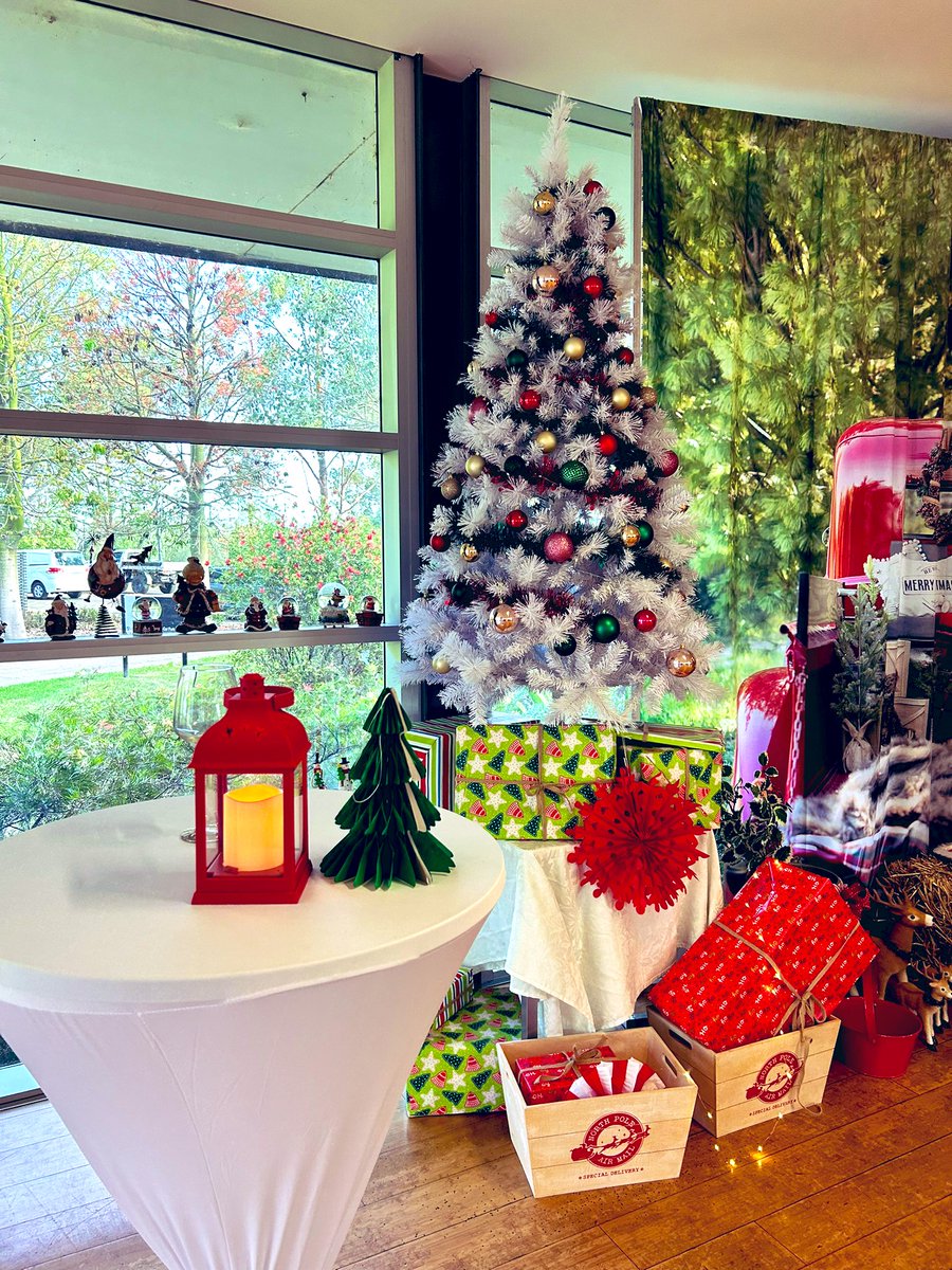 JianpingZhang's tweet photo. Here comes the Christmas party time 🥳! https://t.co/DGIGhyZUyw