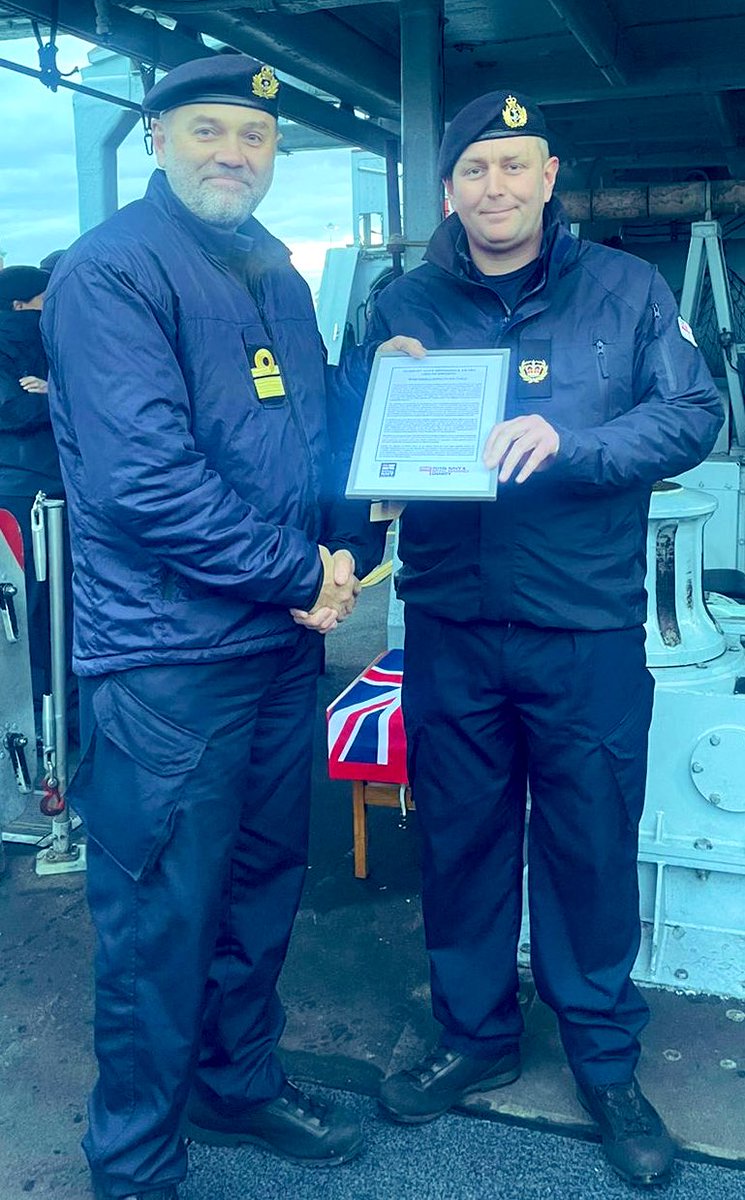 Rewarding merit and showing commitment to our sailors, we had the privilege of having @smrmoorhouse present Sailor of the month to ET Peters followed by 3 Herbert Lott awards to LCH George, PO Stutz and WO hall. Well deserved. @RoyalNavy @RNRMC