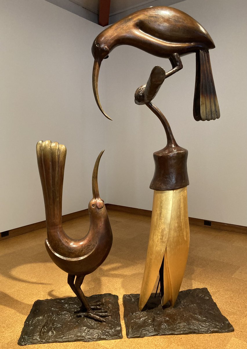 At the Te Manawa Art Gallery’s opening of PAUL DIBBLE: CONTINUUM just a few weeks ago I walked amongst the giants, big &amp; small. 
Renowned sculptor the late Paul Dibble leaves us a most incredible legacy. 🕊️ 

<a href="/temanawanz/">Te Manawa</a> Art Gallery 
#environment  #storytelling #nature #art