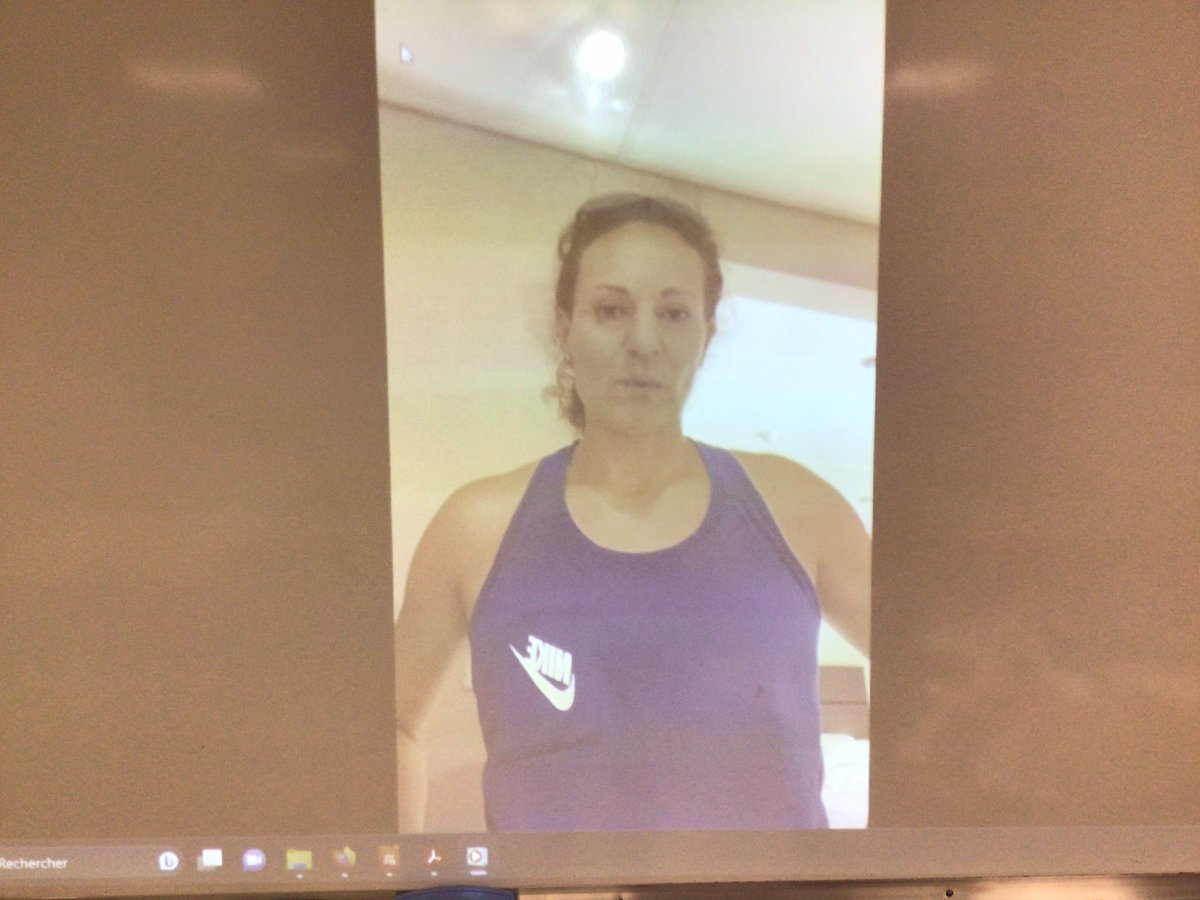 Poursuite de l’échange entre la classe des CM1-cm2 et Mélina Robert Michon, lanceuse de disque qui participera à ses quatrièmes jeux olympiques.  Un grand merci pour le temps accordé aux élèves. 
#generation2024 #paris2024