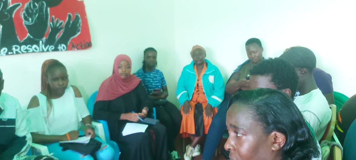 Stephenstephano's tweet photo. We need to embrace local Agriculture and Sustainable Practice such as planting Drought Resistance Food's such as Millets and Sweet potatoes.
@Article43Rights @UhaiWetu
@kilimoKE @WomenHRDs
 #FOODSovereigntyNOW
#NJAARevolution 
#NotYetUhuru https://t.co/j9HK6DG6kb