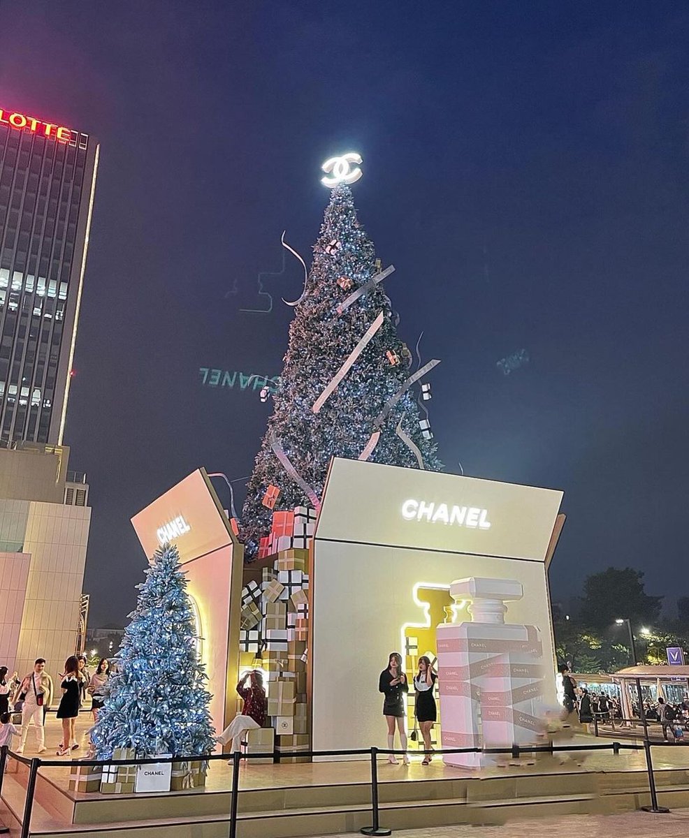 houseboat fossilist
Chào bạn! Tôi là người phụ nữ sống động và đam mê, hy vọng tìm được một người đàn ông cùng chung tinh thần.