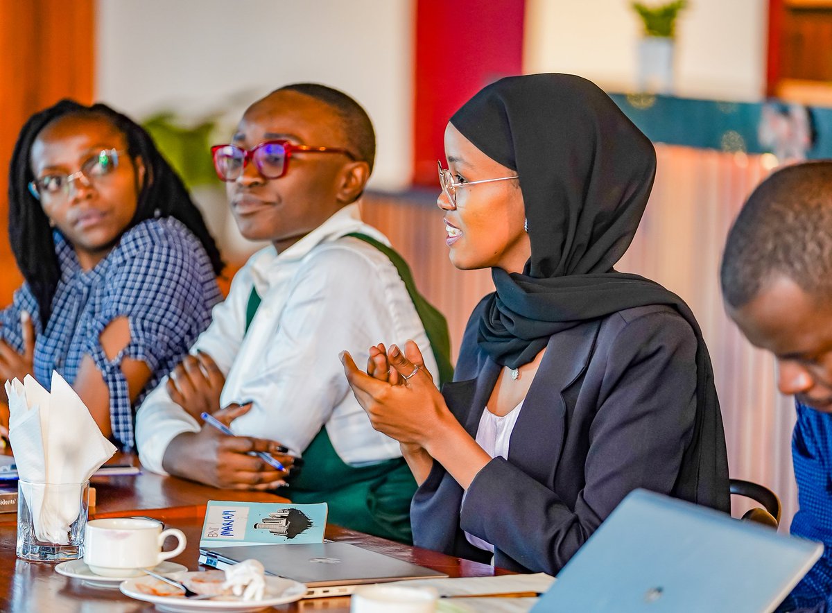 I had the honour of hosting the Nairobi Tech Global Policy Circle last week.
Stakeholders shared their perspectives on technology policy, platform accountability and the future of Internet is the Global South. 

Next stop #Kampala and #Daressalaam
#TechTrends #techaccountability