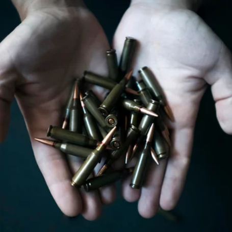 UNIDIR has compiled a Research Compendium of key recommendations, resources &amp; tools aimed at tackling diversion risks associated with poorly regulated arms transfers at the national, regional &amp; multilateral levels

Explore our digital tools &amp; portals  🛠️⬇️
unidir.org/what-we-offer/…